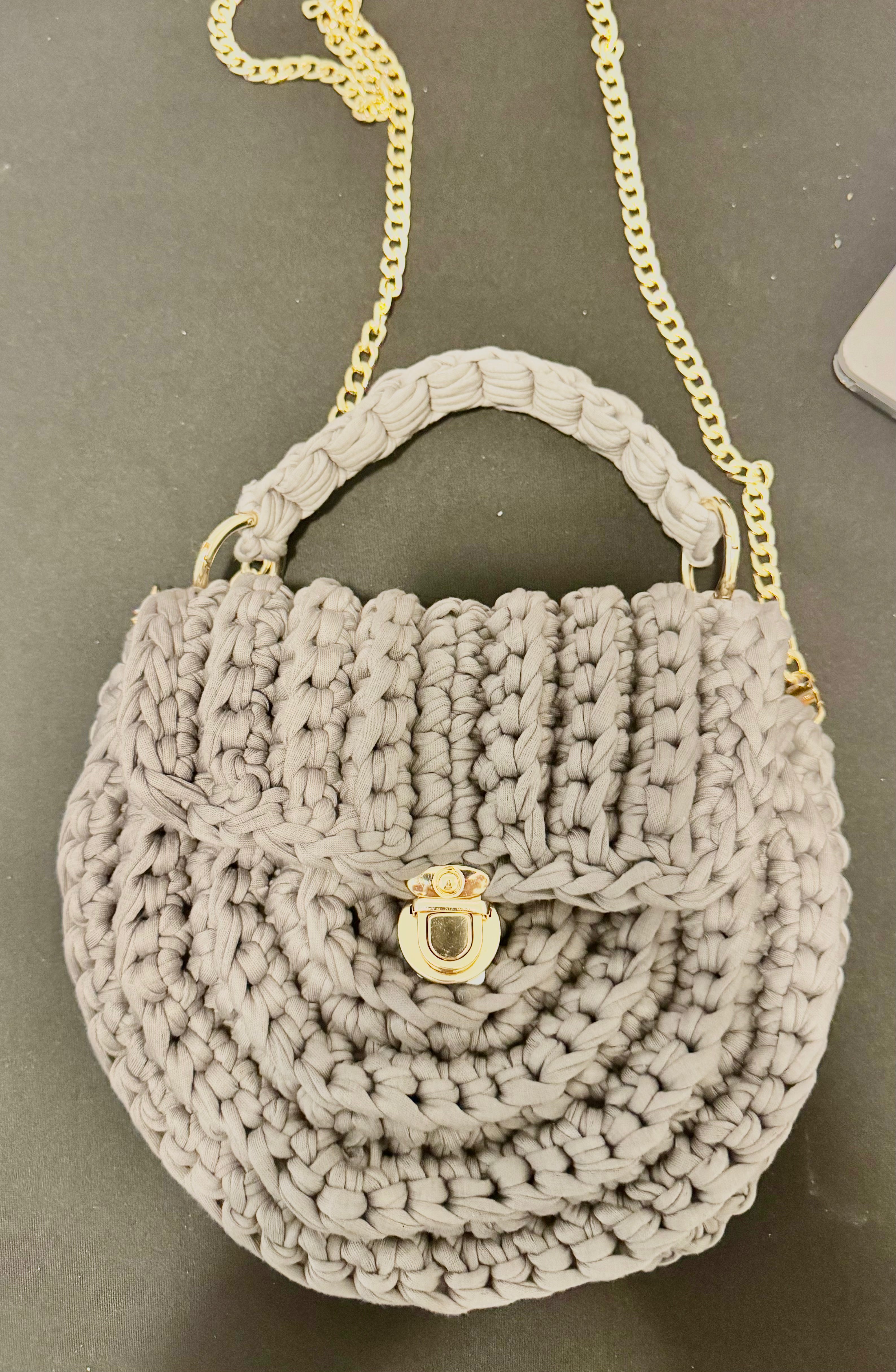 Handmade Crochet Shell Purse "Shelly"