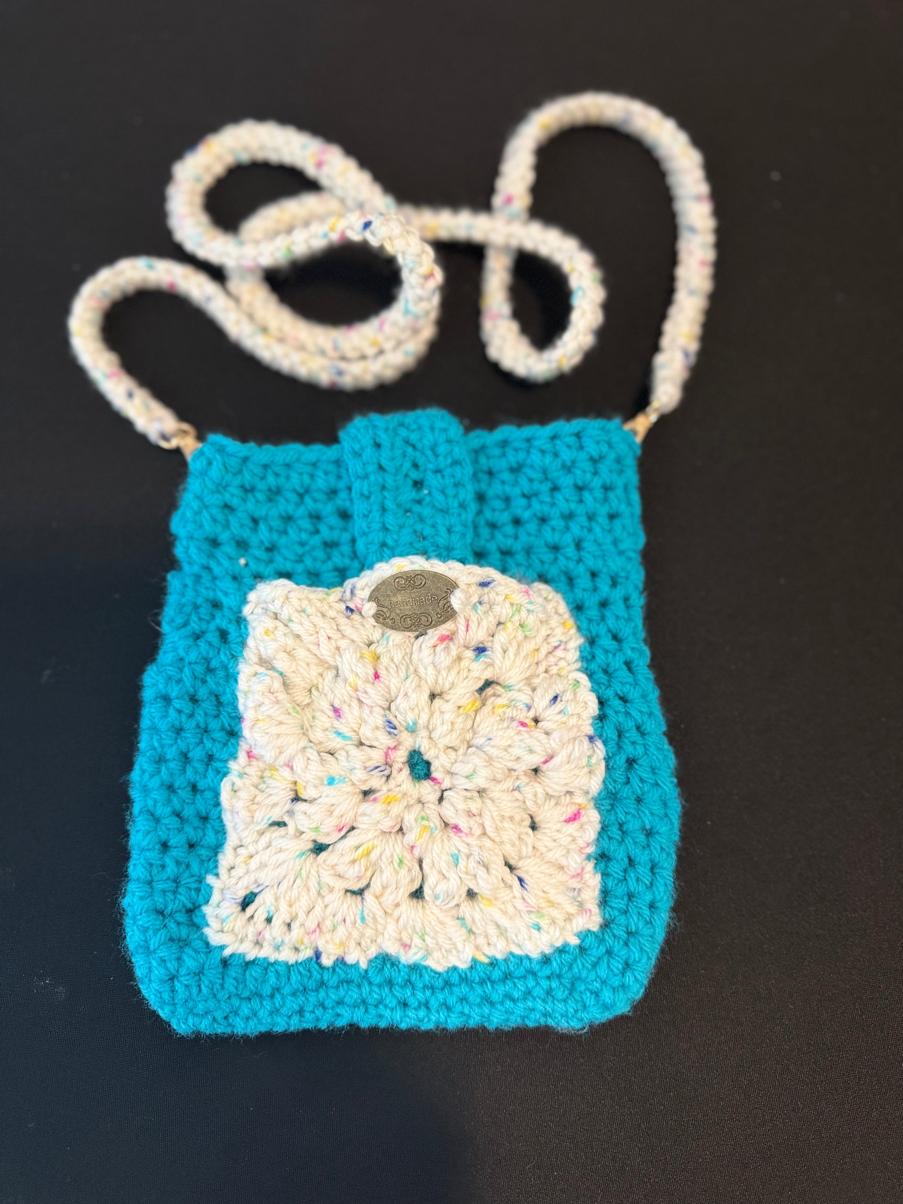 Handmade Crochet Phone bag with Keychain and Airpod Holder