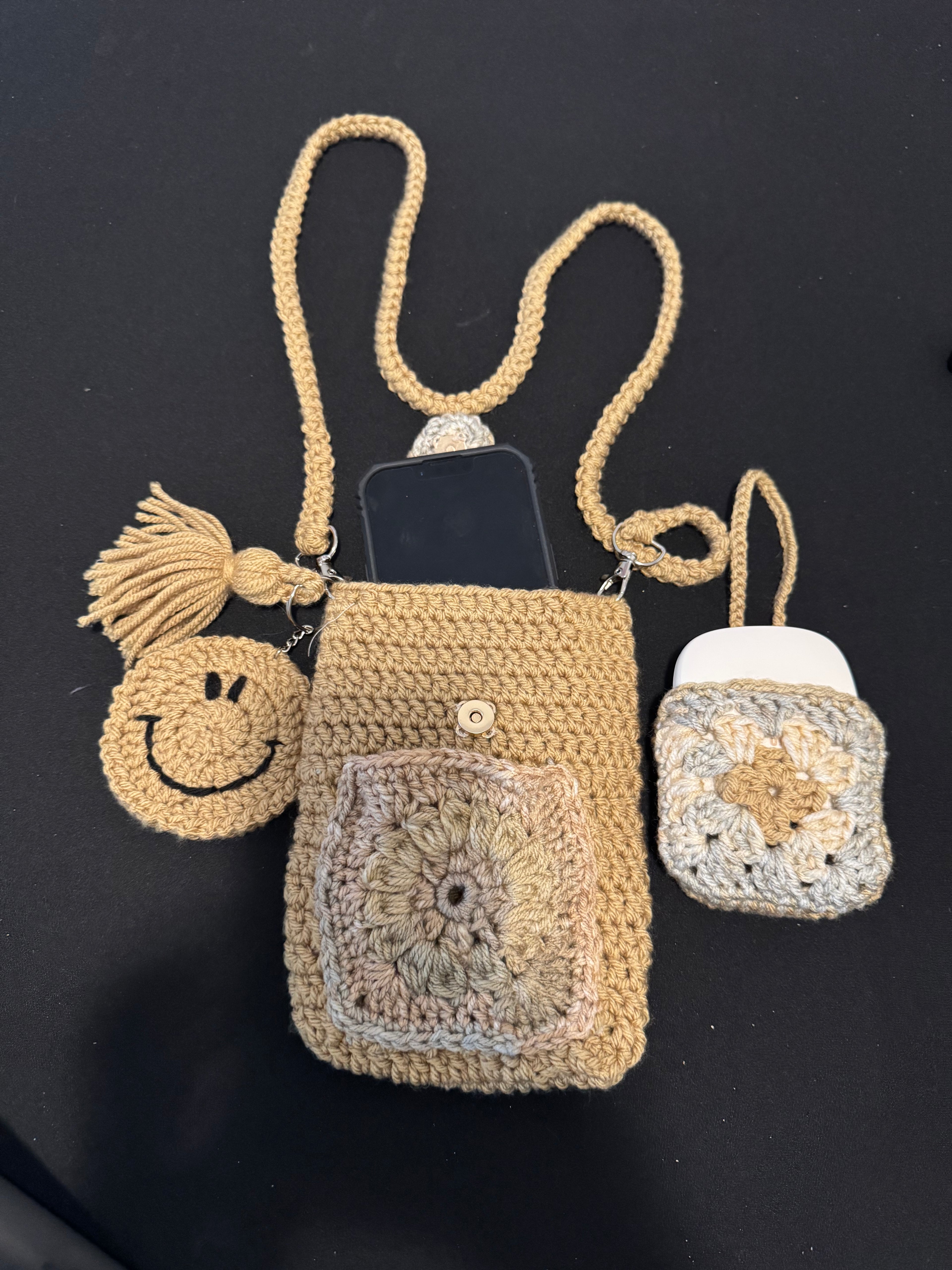 Handmade Crochet Phone bag with Keychain and Airpod Holder